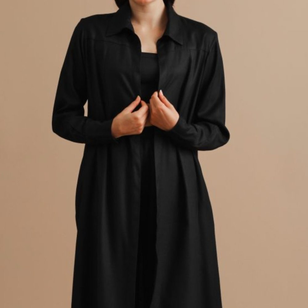 TurnBlack brand LONG open-front, button wrist black Jacket/Duster NWT (Size XL)